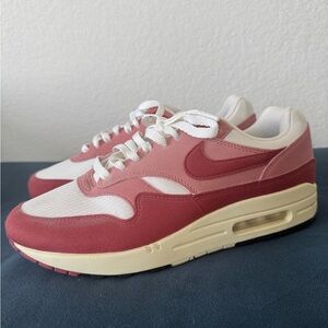 Nike Women’s Air Max 1 Sail/Cedar-Red Stardust